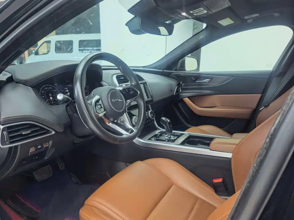 Jaguar XEL — миниатюра 5