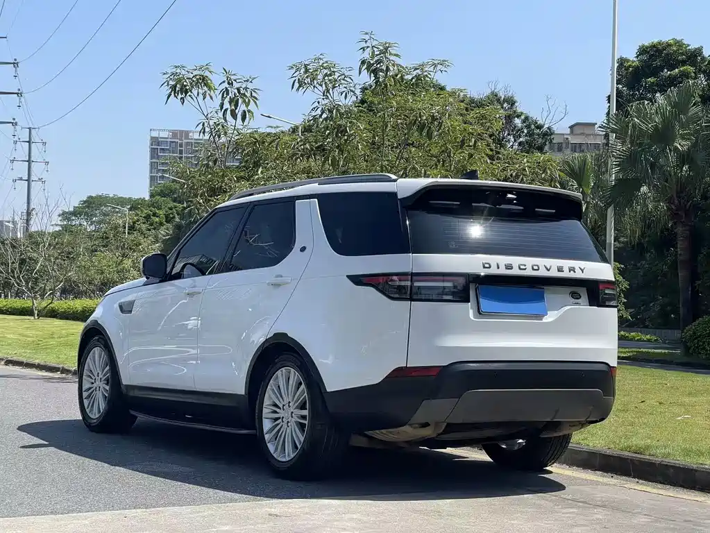 Land Rover Discovery — миниатюра 4