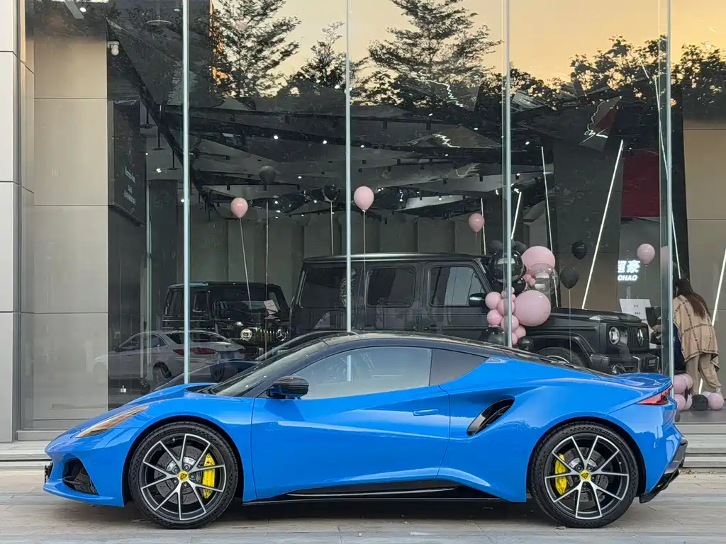 LOTUS SPORTS CAR EMIRA