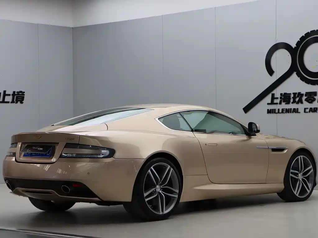 Aston Martin Virage 2012 6.0 Coupe