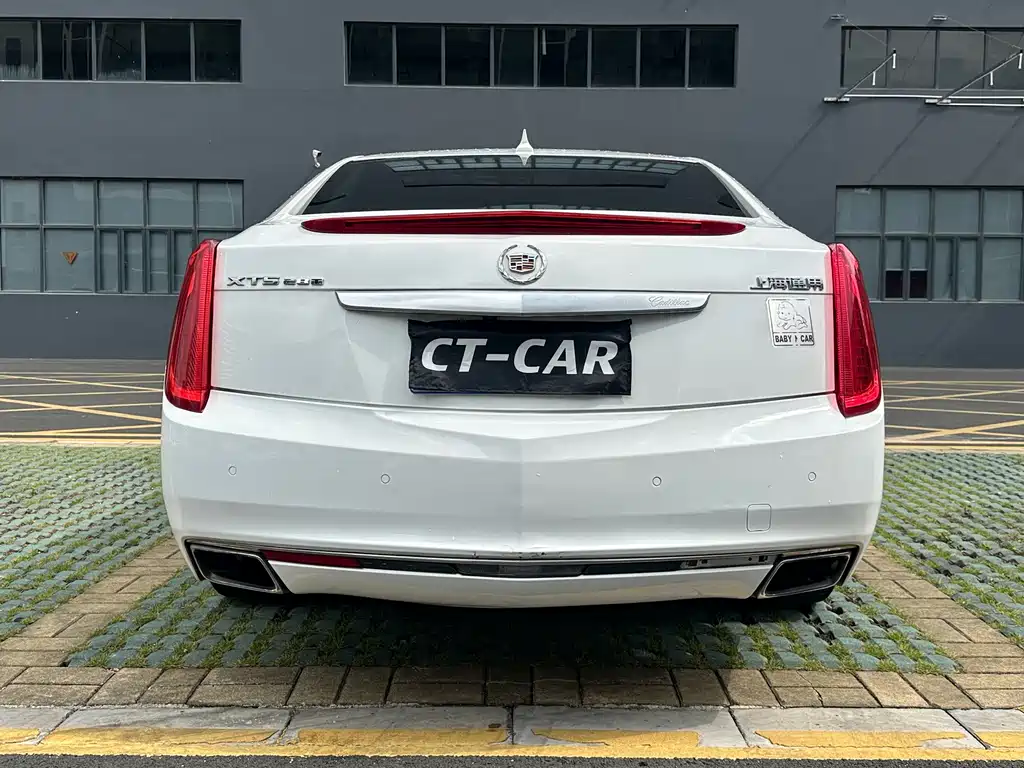Cadillac XTS — миниатюра 8