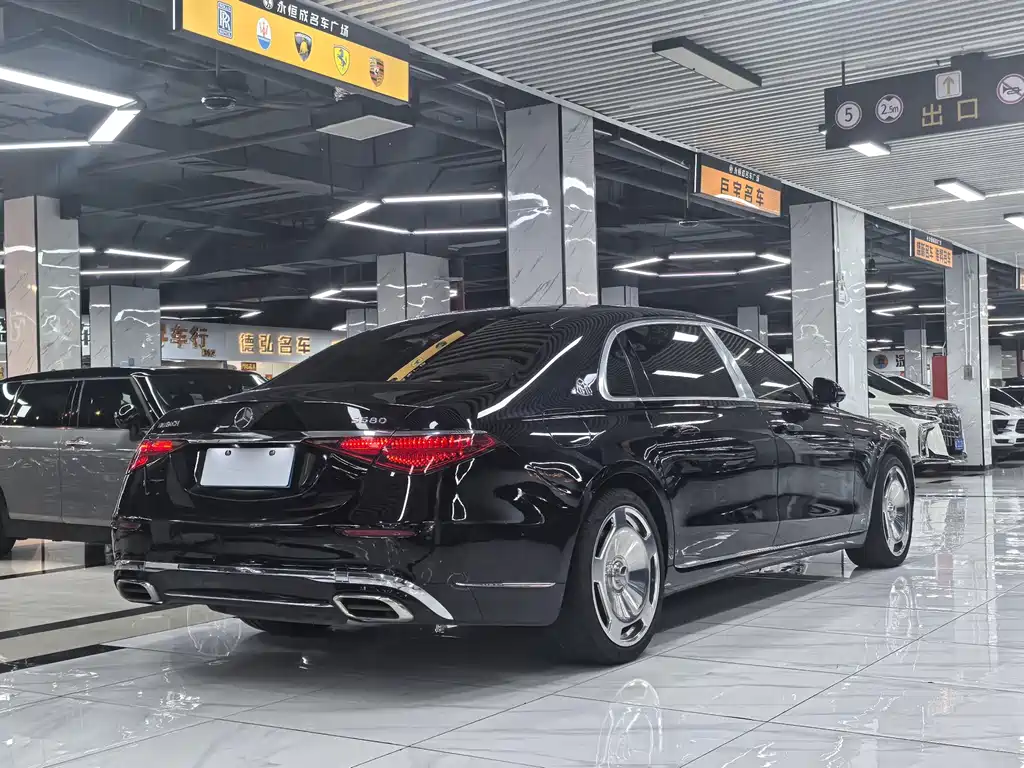 Mercedes-Benz S-Class — миниатюра 9