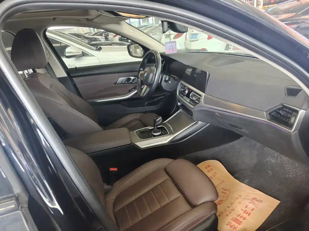 BMW 3 Series — миниатюра 18