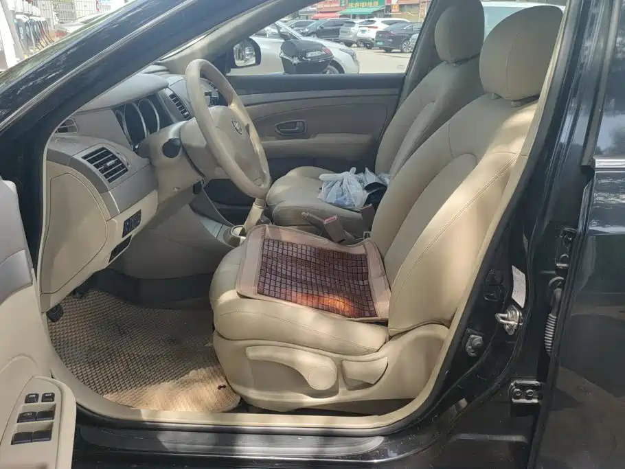 Nissan Sylphy — миниатюра 9