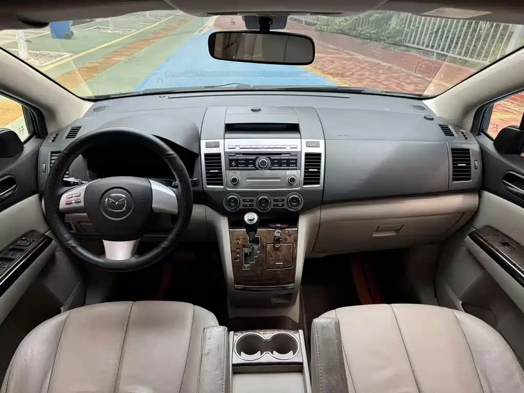 Mazda 8 — миниатюра 10