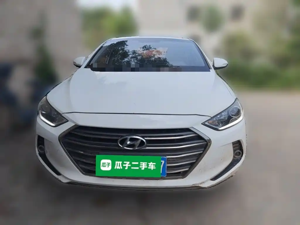 Hyundai Elantra — миниатюра 2