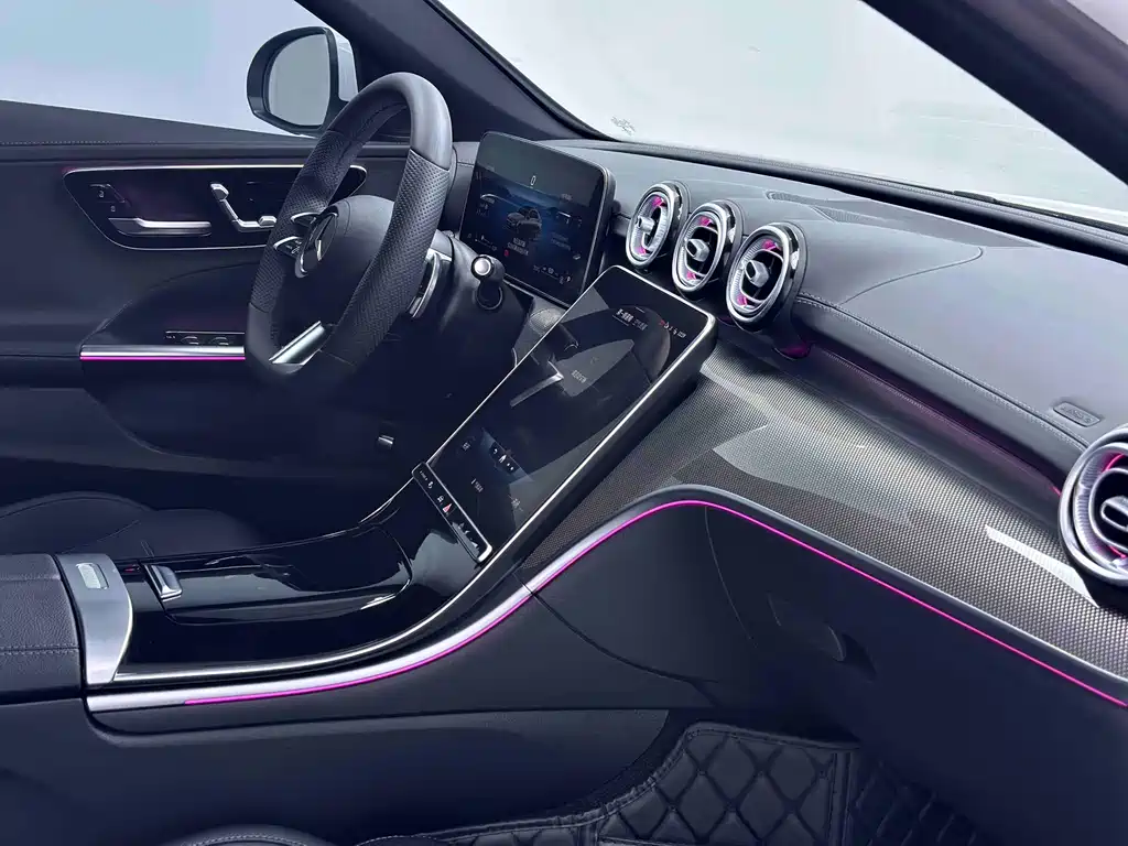 Mercedes-Benz C-Class — миниатюра 10