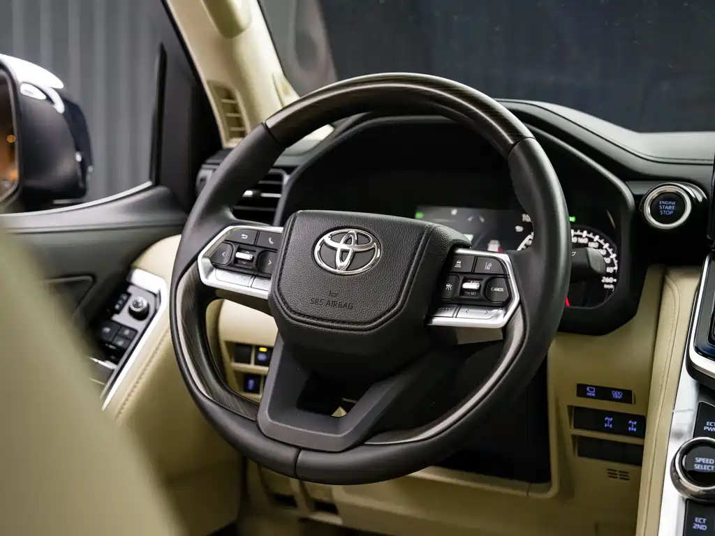 Toyota Land Cruiser — миниатюра 9