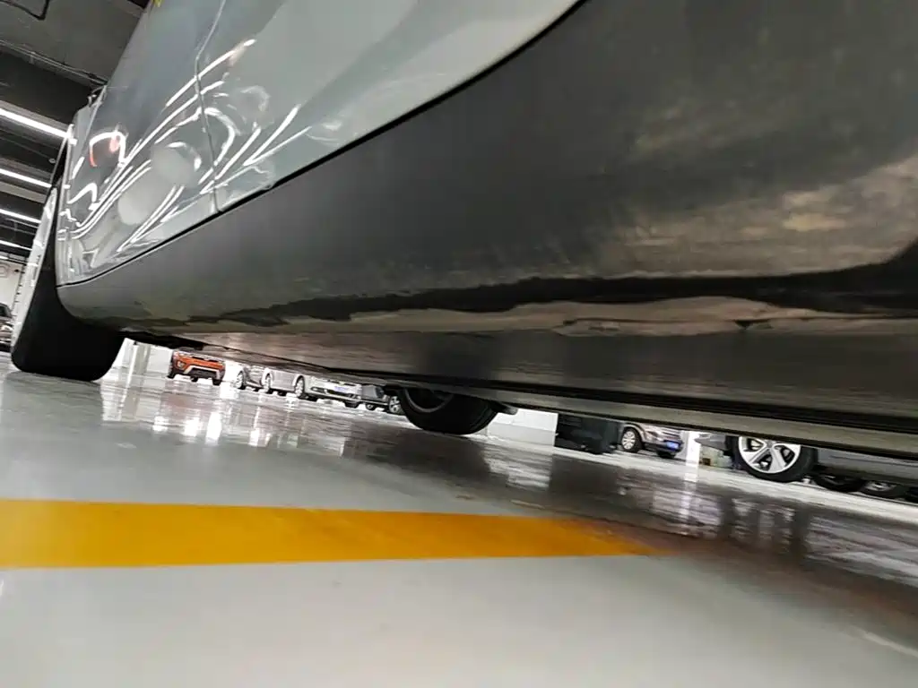 Tesla Model Y — миниатюра 22
