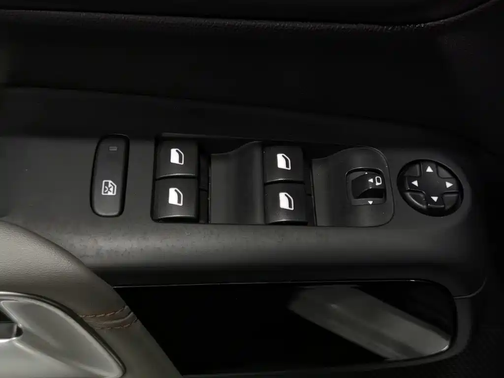 Citroen C5 AIRCROSS — миниатюра 9