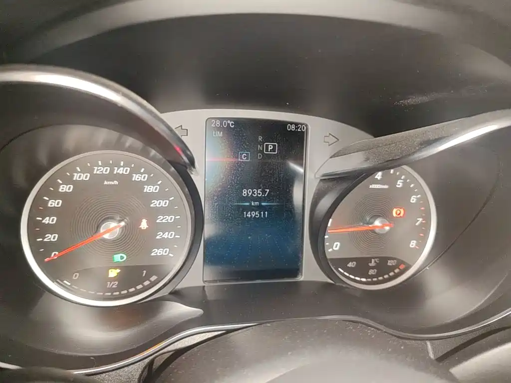 Mercedes-Benz C-Class — миниатюра 12