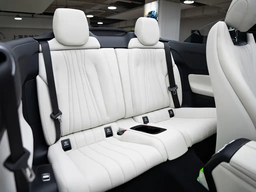 Mercedes-Benz E-Class (Import) — миниатюра 21