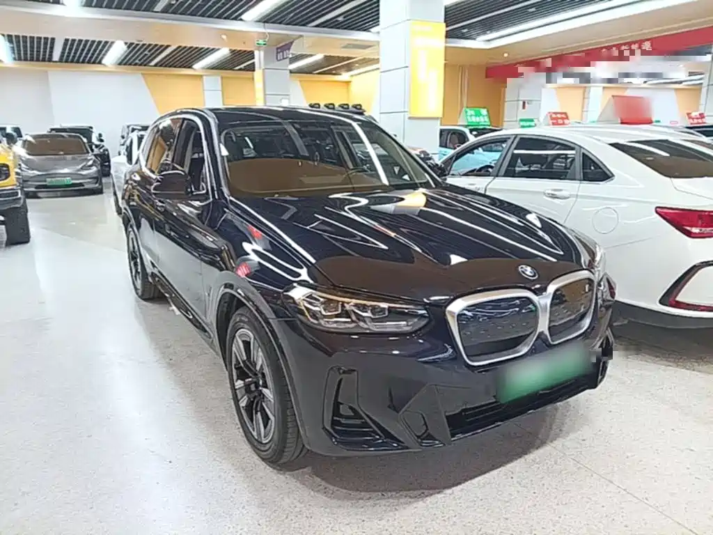 BMW iX3 — миниатюра 4
