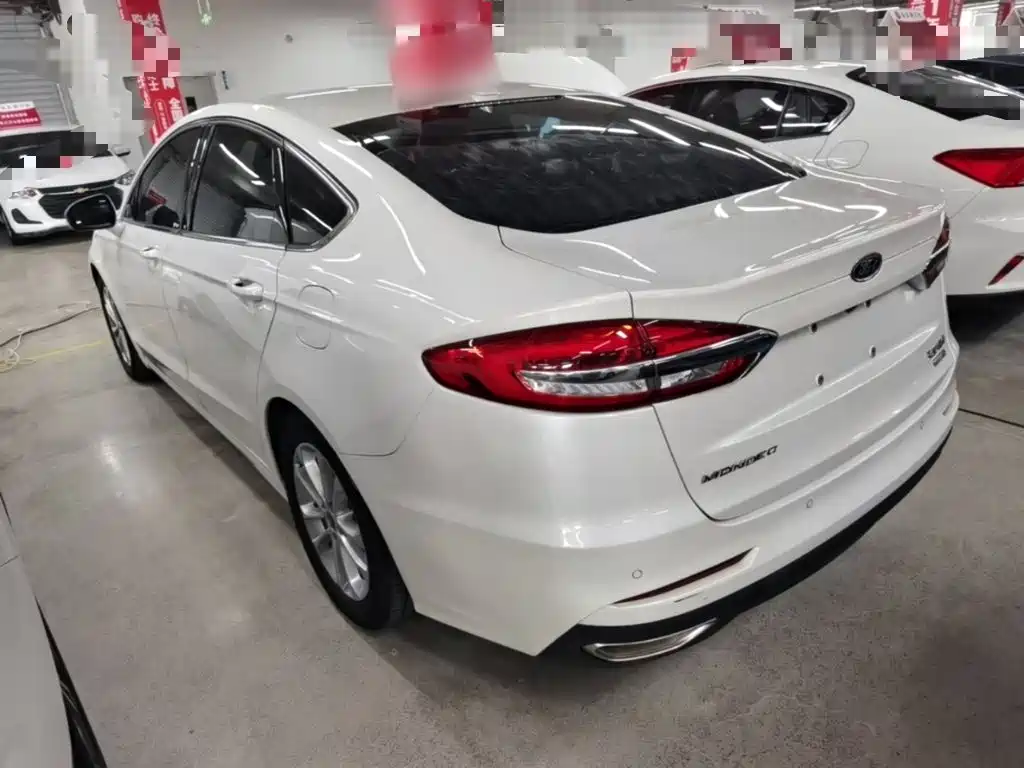 Ford Mondeo — миниатюра 5