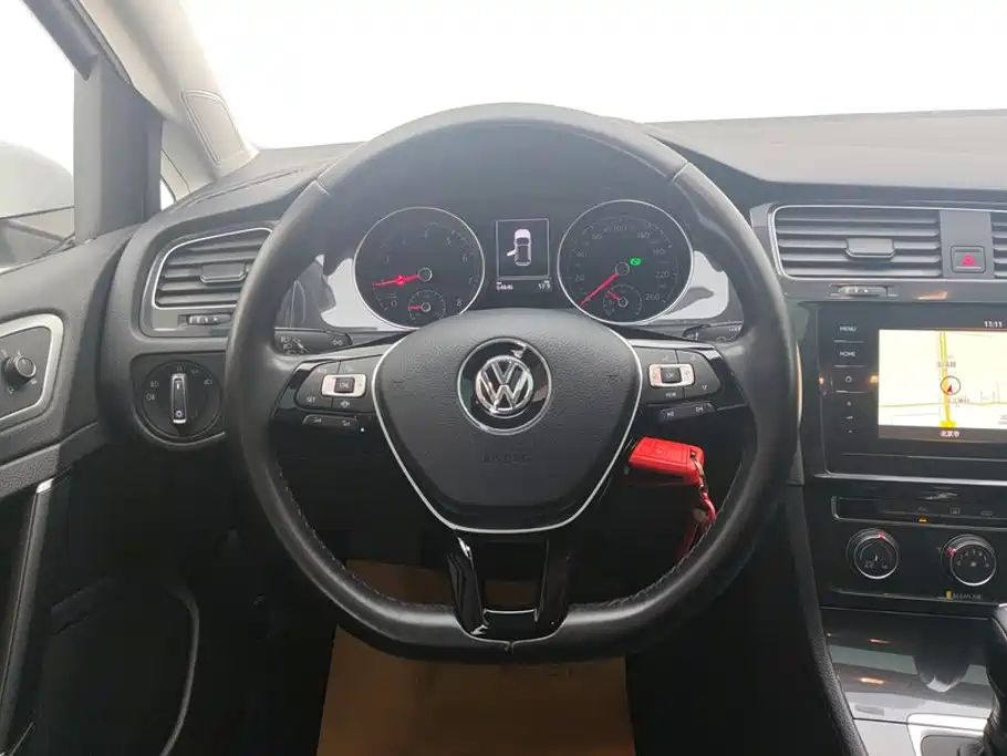 Volkswagen Golf — миниатюра 15