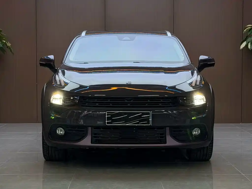 Lynk & Co 02 — миниатюра 2