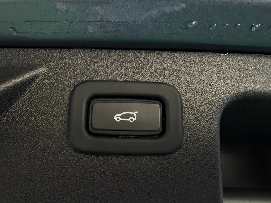 Land Rover Discovery Sport — миниатюра 35