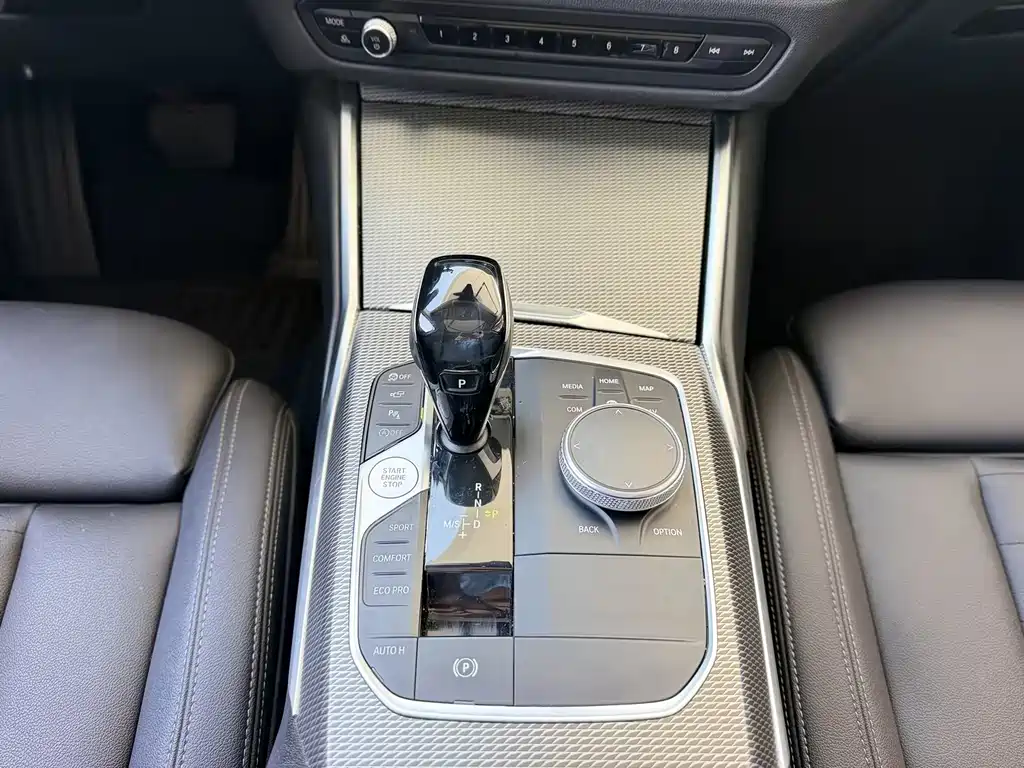 BMW 3 Series — миниатюра 12