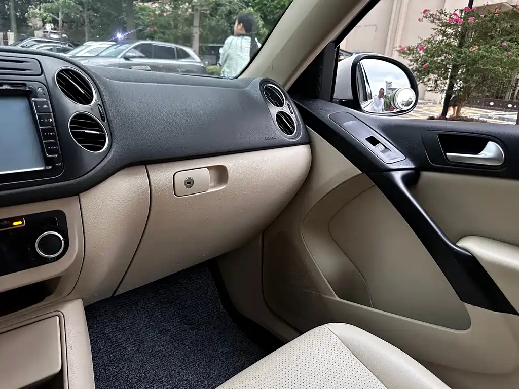 Volkswagen Tiguan — миниатюра 14