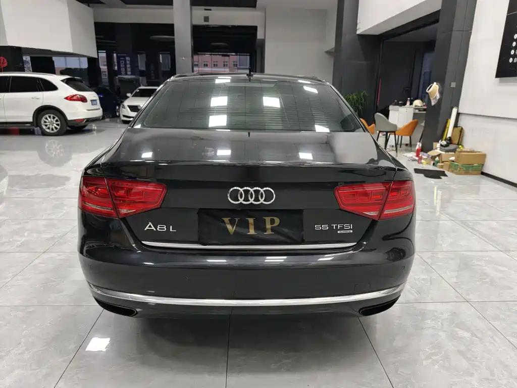Audi A8 — миниатюра 7