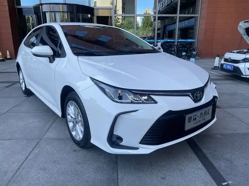 Toyota Corolla — миниатюра 3