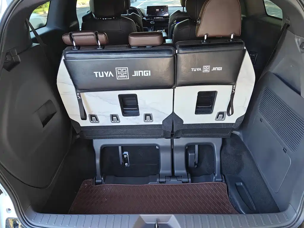 Toyota Granvia — миниатюра 26