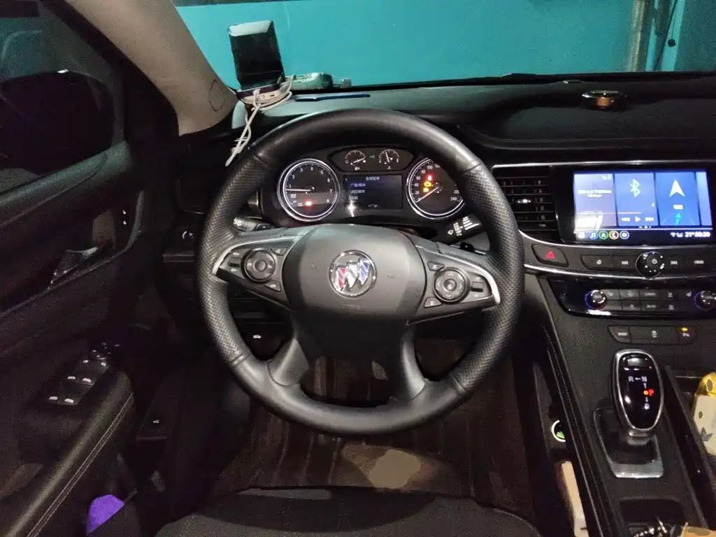 Buick LaCrosse — миниатюра 6
