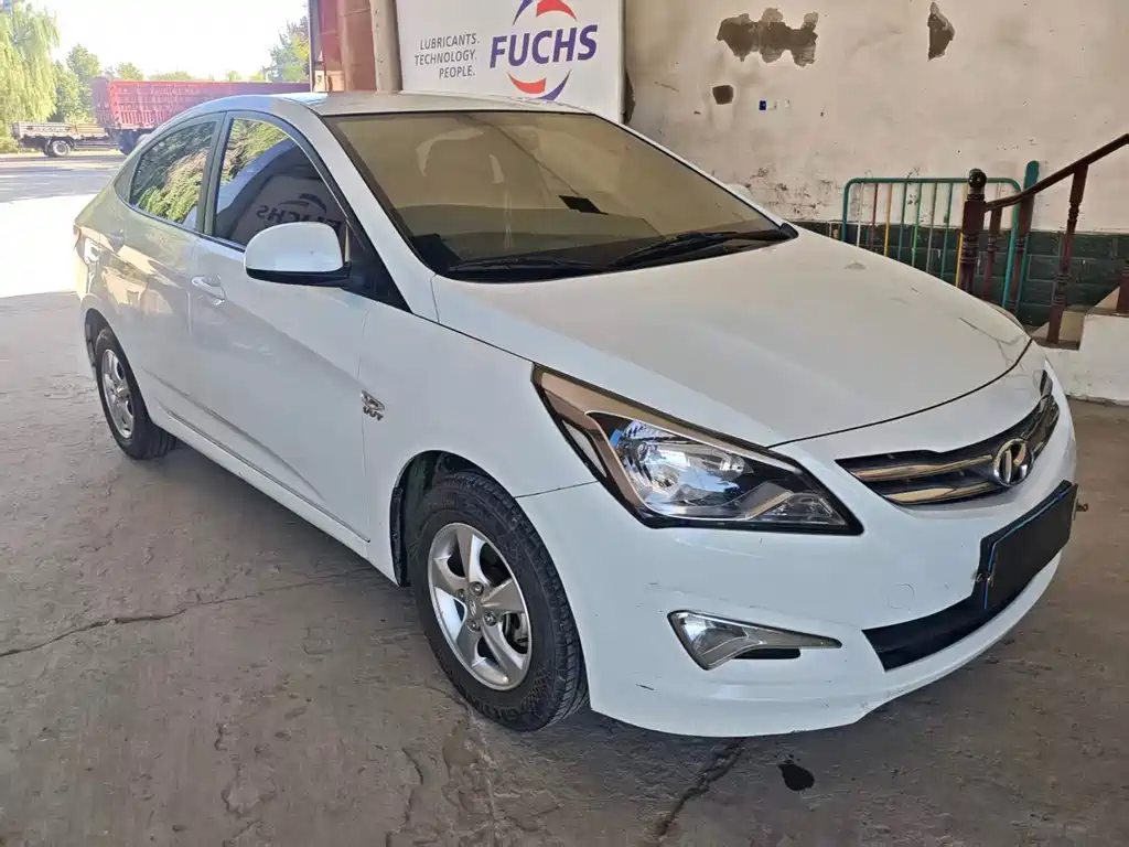 Hyundai Verna — миниатюра 3