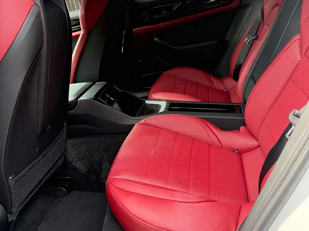 Porsche Panamera — миниатюра 10