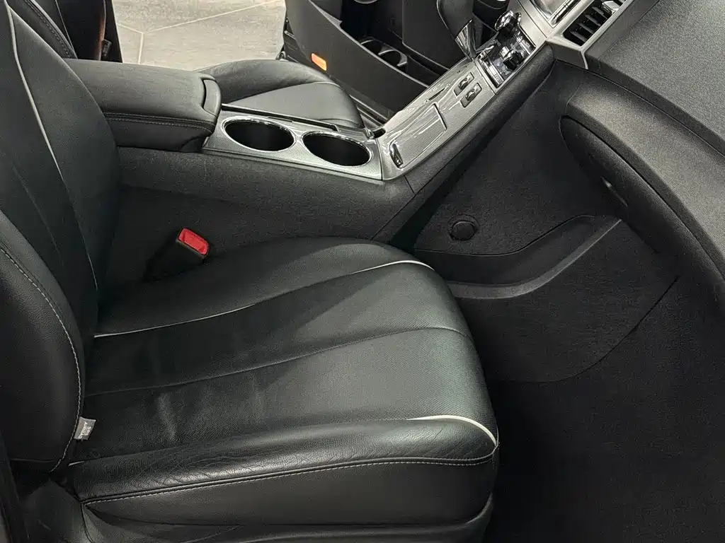 Toyota Venza (Import) — миниатюра 12