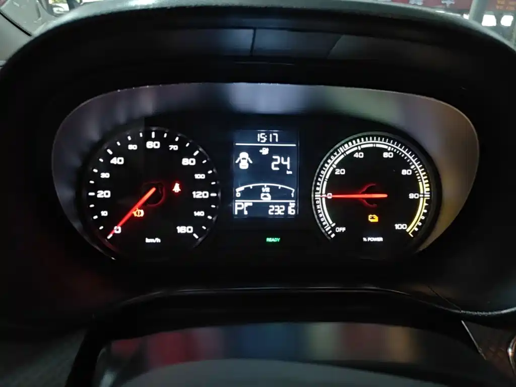 Roewe Clever — миниатюра 12