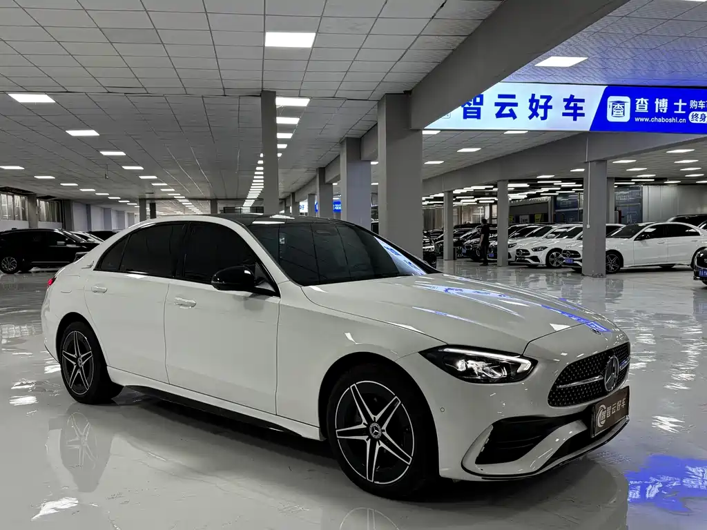Mercedes-Benz C-Class — миниатюра 3