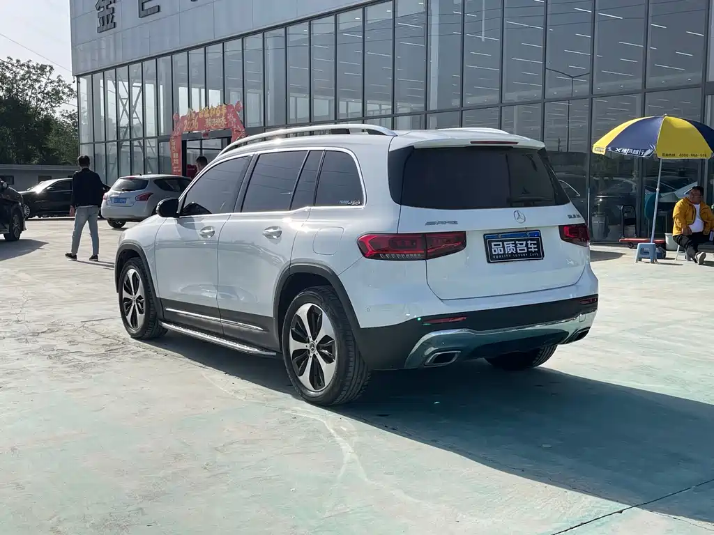Mercedes-Benz GLB - фото 14