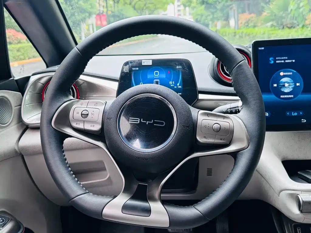 BYD Dolphin — миниатюра 11