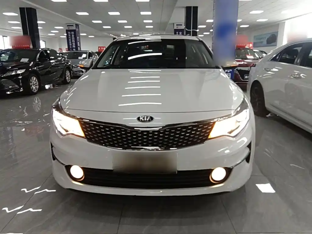 Kia K5 — миниатюра 3