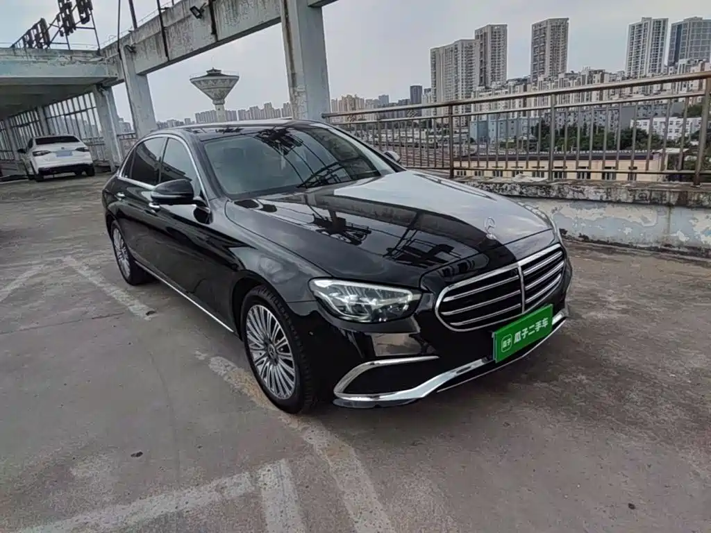 Mercedes-Benz E-Class — миниатюра 4