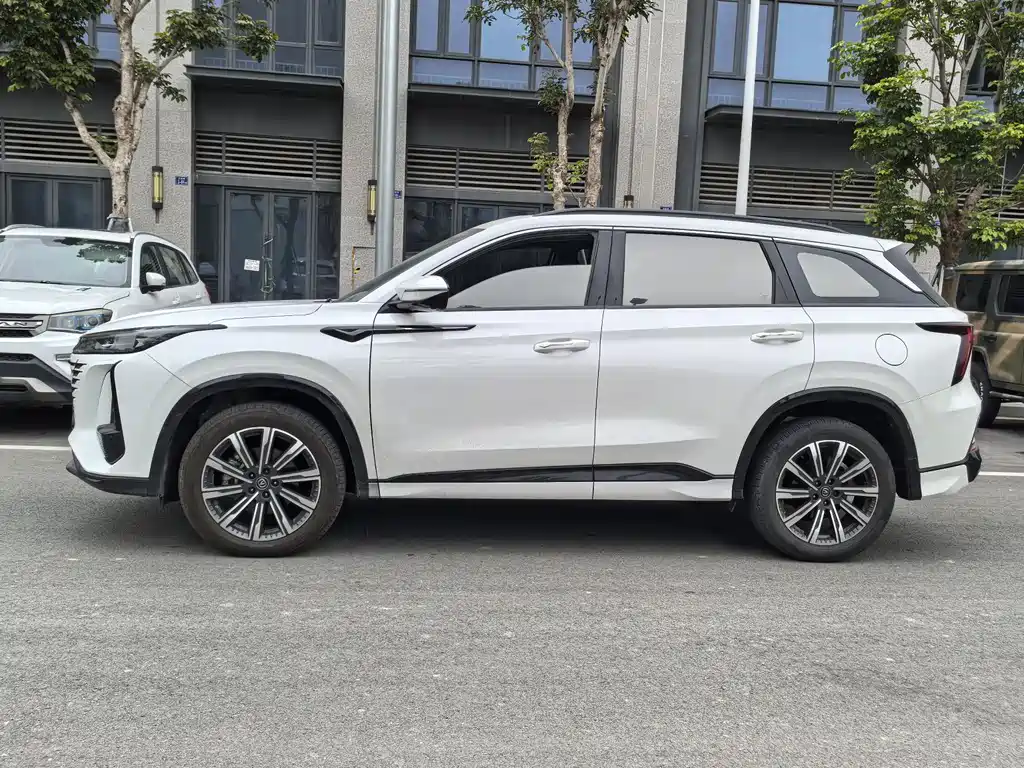 CHANGAN CS75 PLUS