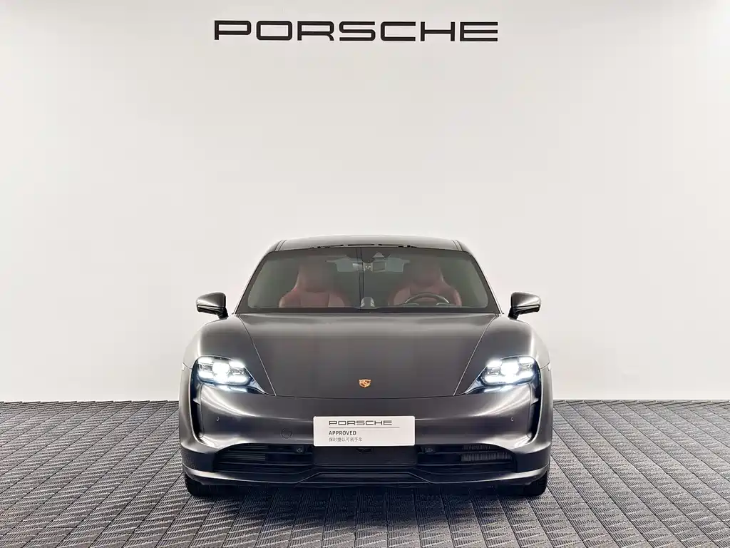 Porsche Taycan — миниатюра 2