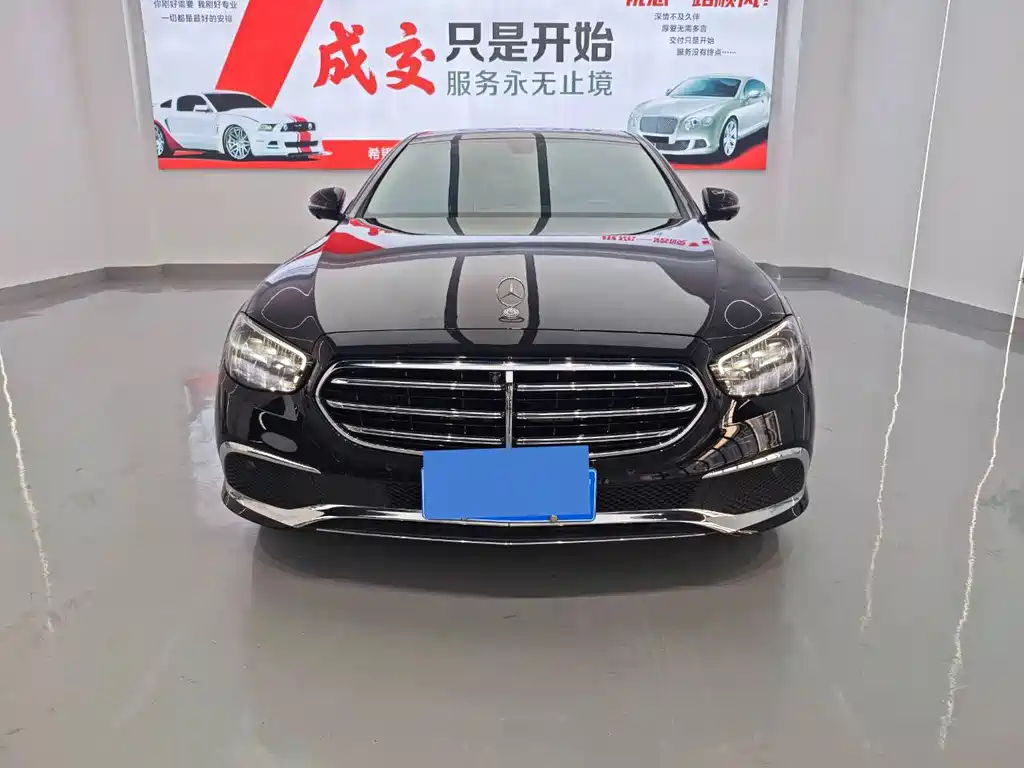 Mercedes-Benz E-Class — миниатюра 2