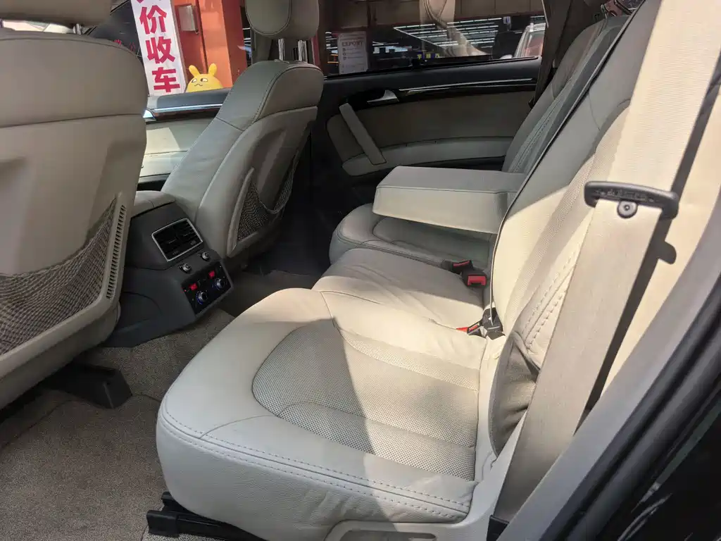 Audi Q7 — миниатюра 16