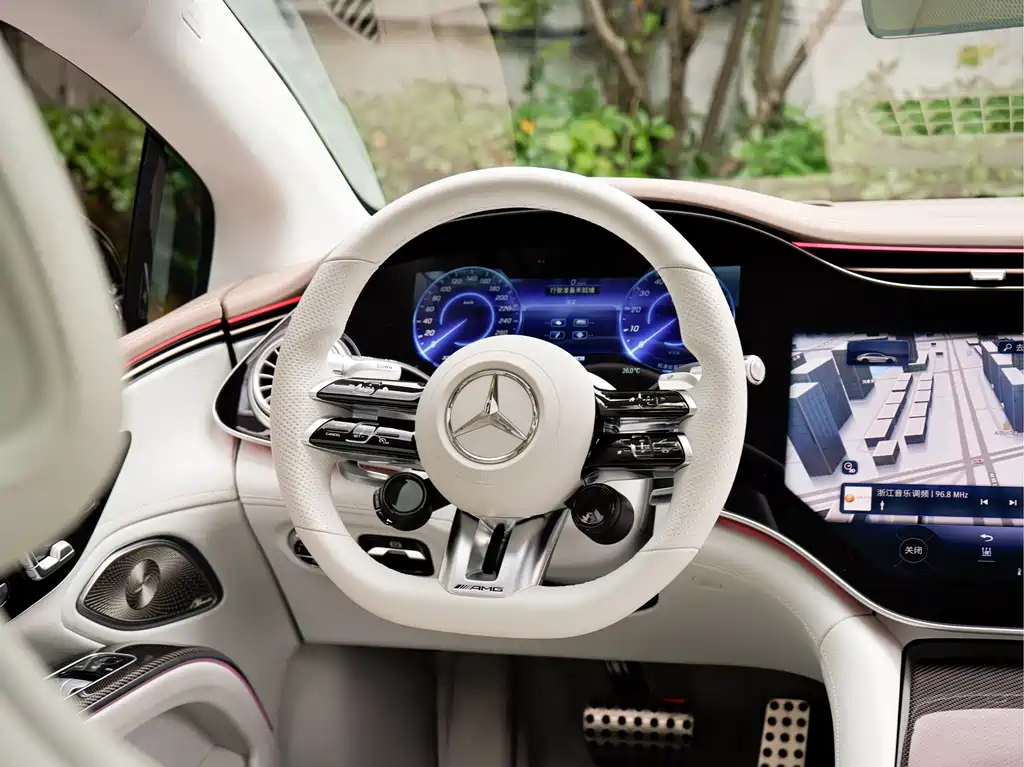 Mercedes-Benz EQS AMG — миниатюра 14