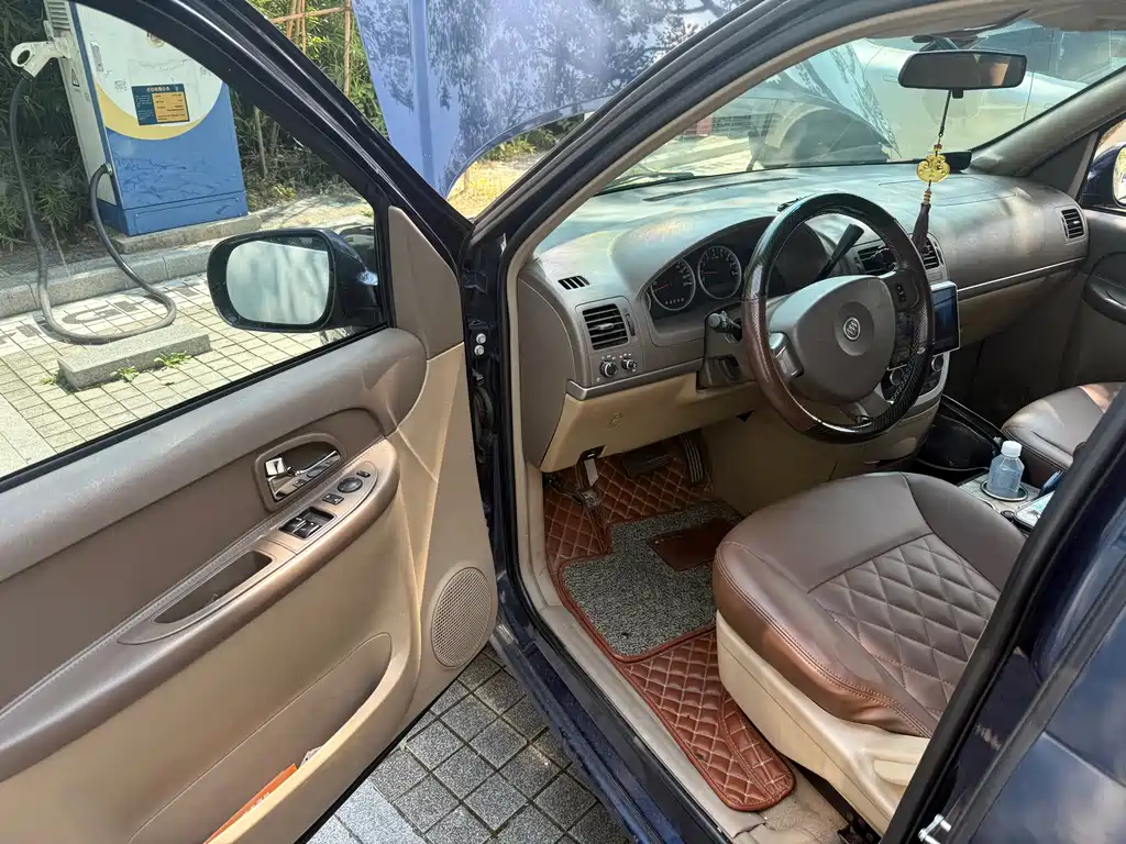 Buick GL8 — миниатюра 4