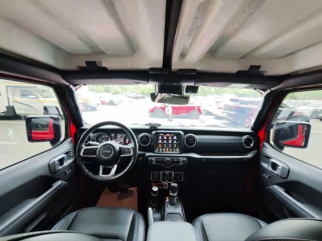 Jeep Wrangler PHEV — миниатюра 9