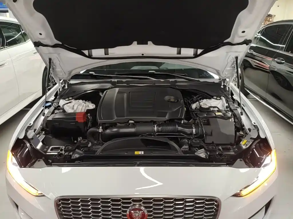 Jaguar XEL — миниатюра 20