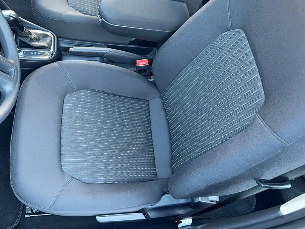 Volkswagen Jetta — миниатюра 8
