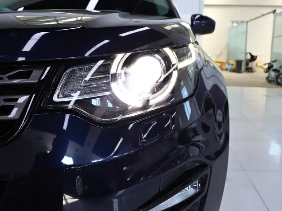 Land Rover Discovery Sport — миниатюра 28