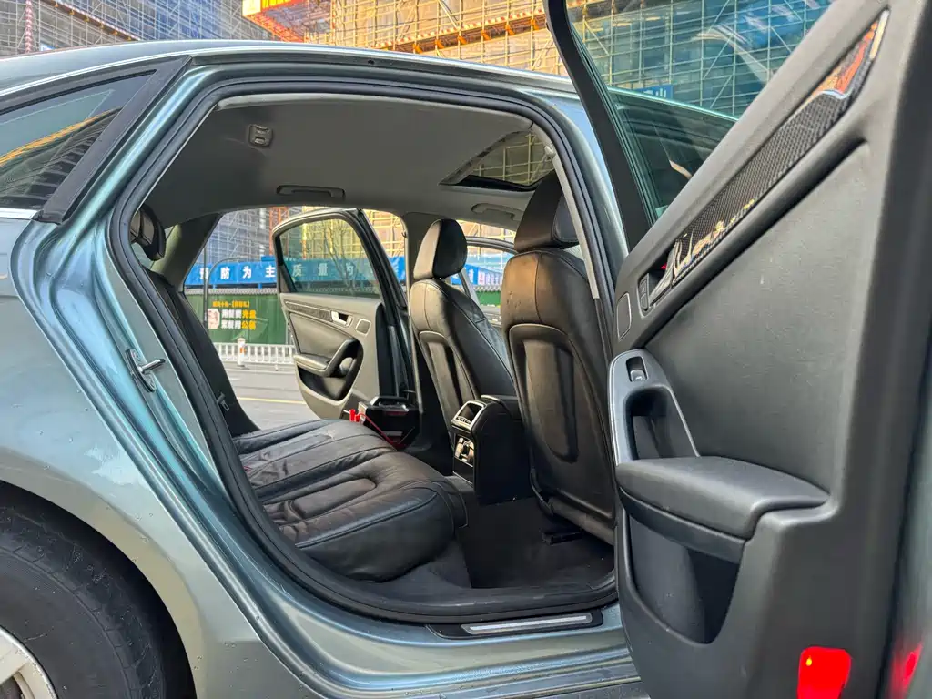 Audi A4L — миниатюра 13