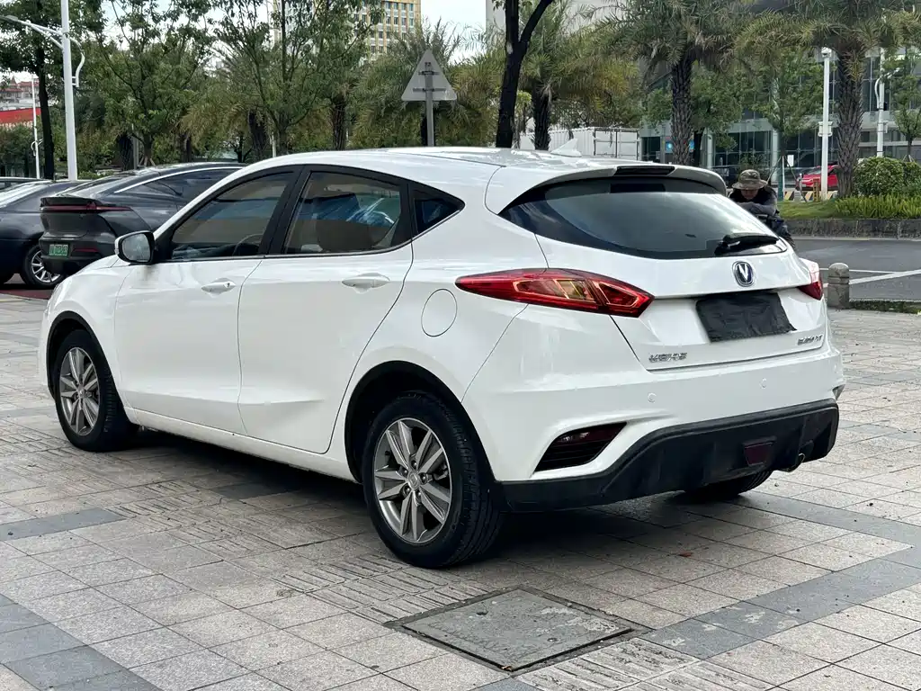 Changan Eado XT — миниатюра 7