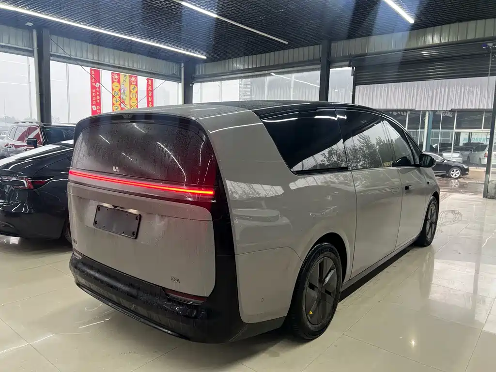Li Auto Li MEGA — миниатюра 9