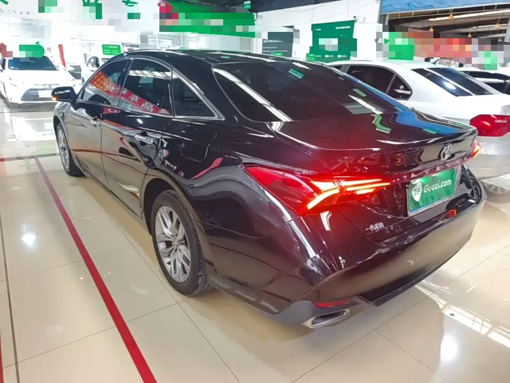 Toyota Avalon — миниатюра 5